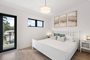 2 dormitorios, escritorio, tabla de planchar con plancha y wifi