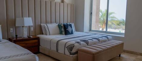 2 bedrooms, iron/ironing board, free WiFi, bed sheets