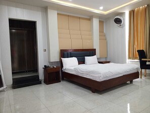 Habitación doble ejecutiva | Escritorio y wifi gratis