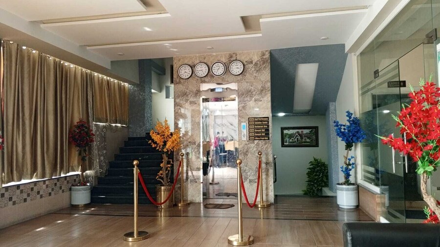 Mangla Tower Hotel