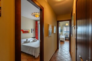 2 camere, ferro/asse da stiro, Wi-Fi gratuito, lenzuola