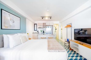 1 bedroom, iron/ironing board, WiFi, bed sheets - w* | Exquisite Loft in Santa Ana (Panamá)