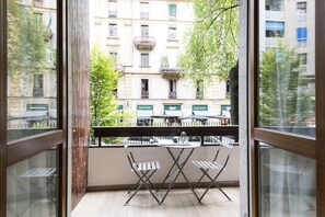Outdoor dining - Easylife - Studio with terrace in Porta Venezia (Milano)