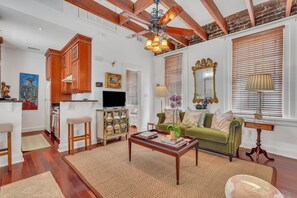 Televisie en een kantoor