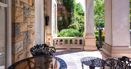 Central Park Bed & Breakfast