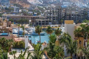 Unclassified image, 4 of 15, button - Hacienda  beachfront  luxury condo! (Cabo San Lucas)