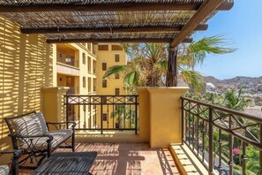 Unclassified image, 5 of 15, button - Hacienda  beachfront  luxury condo! (Cabo San Lucas)