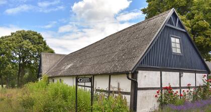 Amazing home in Tomelilla with WiFi