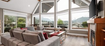 Steps From The Lake With Water & Mountain Views