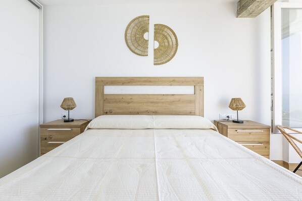 2 chambres, fer et planche Ă repasser, Wi-Fi gratuit, draps fournis