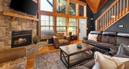 Rustic Cabin with 4 Master Suites by SDC!