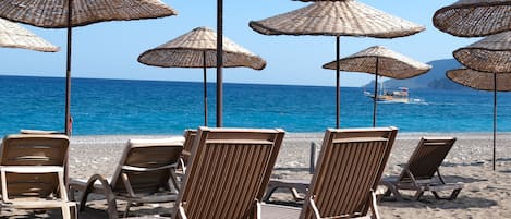 Private beach nearby, free beach shuttle, sun-loungers, beach umbrellas