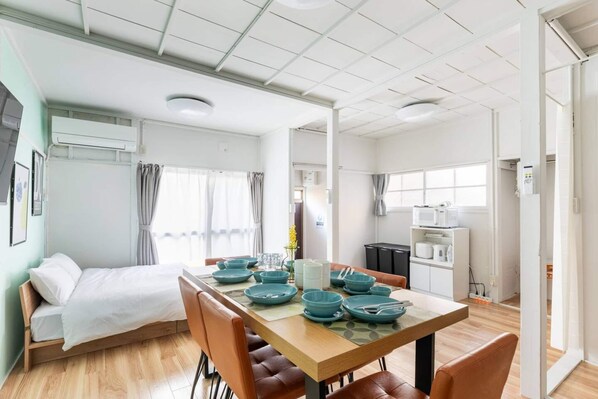 Basic Apartment | Living area | TV - Amika First 102 (Tokyo)