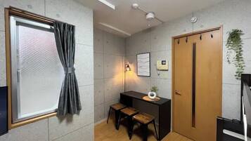 Basic Apartment | 1 bedroom, iron/ironing board, free WiFi