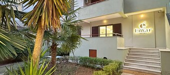 Emar Hotel