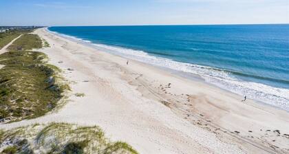 Oceanfront 1st-Floor Oasis: Steps to Pool & Beach