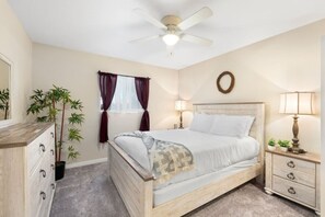 3 soverom, strykejern/-brett, reiseseng for barn og wi-fi (inkludert)