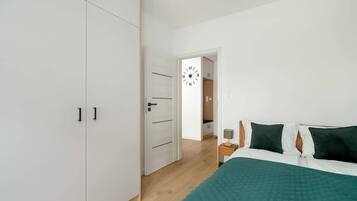 1 bedroom, iron/ironing board, WiFi, bed sheets