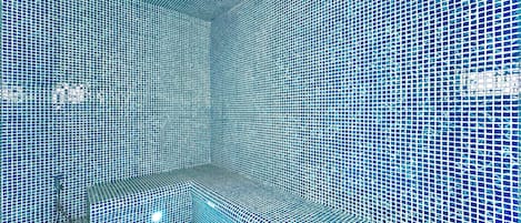 Sauna, hot tub, steam room, massages