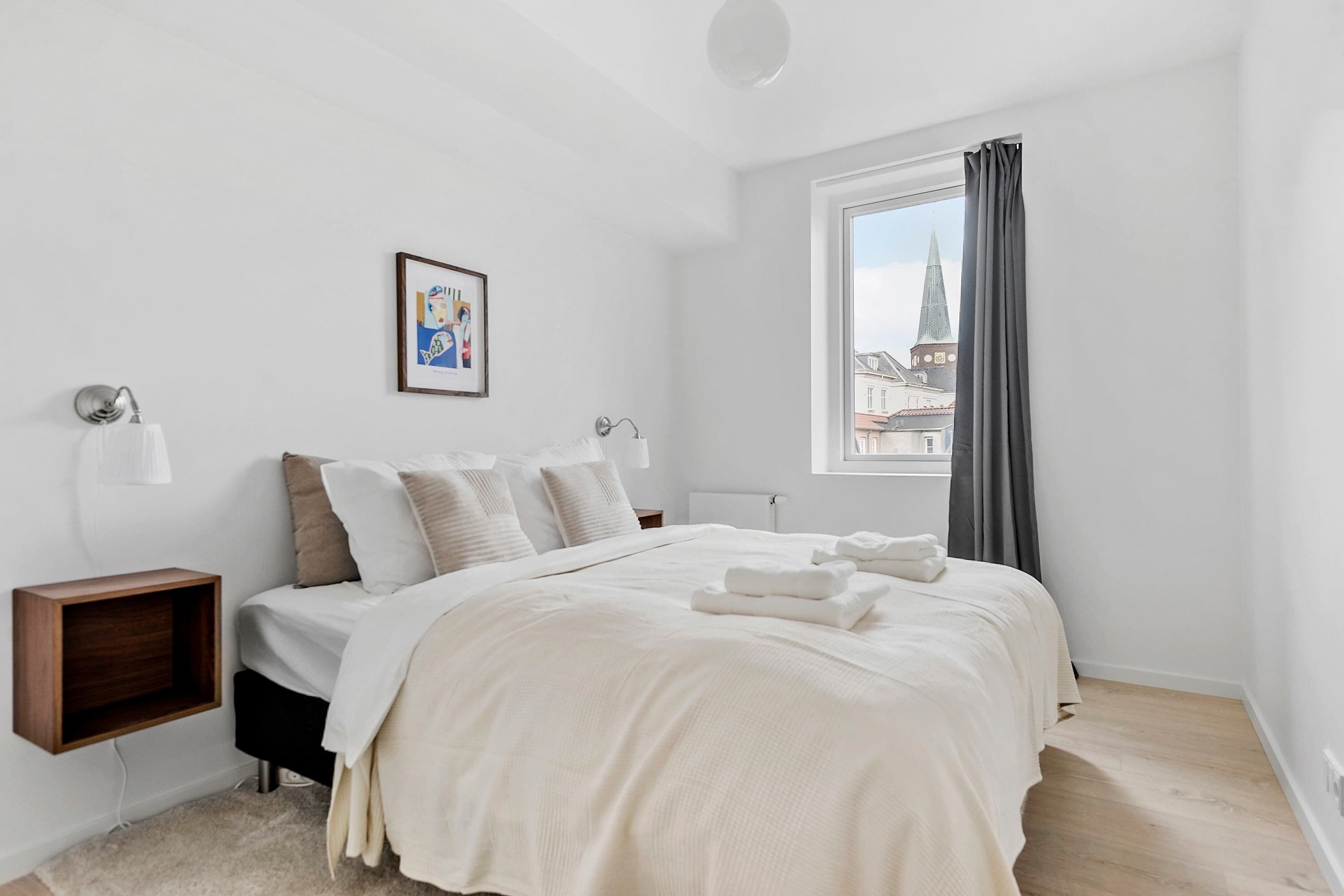 2 Schlafzimmer, Schreibtisch, Bügeleisen/Bügelbrett, WLAN