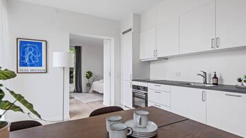 Frigorífic, forn, placa de cuina i rentaplats