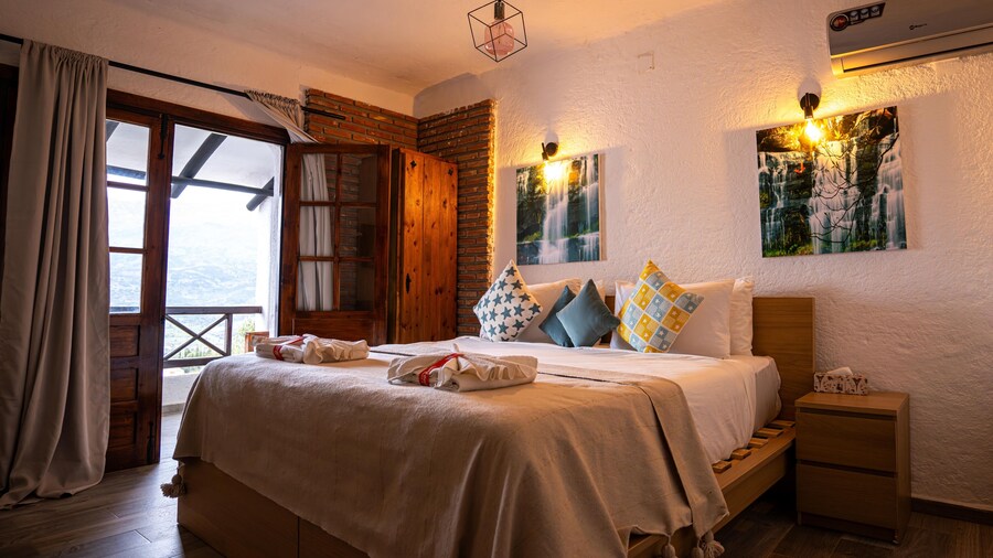 Resort Hotel El Cortijo Spa