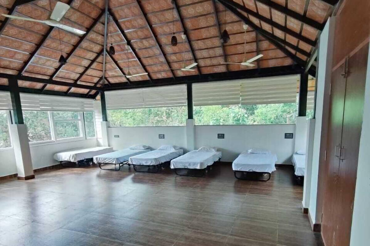 Family Room | WiFi (free)