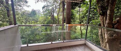 Luxury Room | Balcony