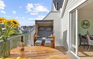 تناول الطعام بالخارج