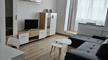 Klassiek appartement | 1 slaapkamer, een bureau, een laptopwerkplek, verduisterende gordijnen