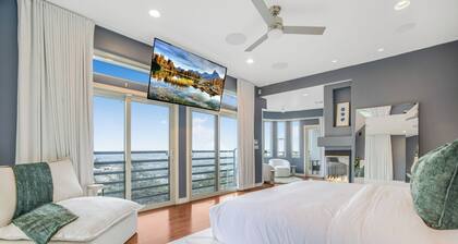 Franklin Mediterranean Villa - Spectacular Estate with Panoramic Views of LA