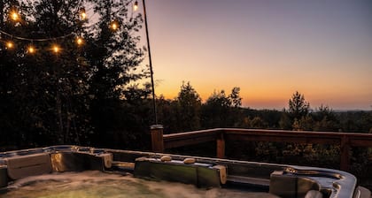 Secluded Mountain Getaway - 1 Cozy Tiny Home with SPECTACULAR views