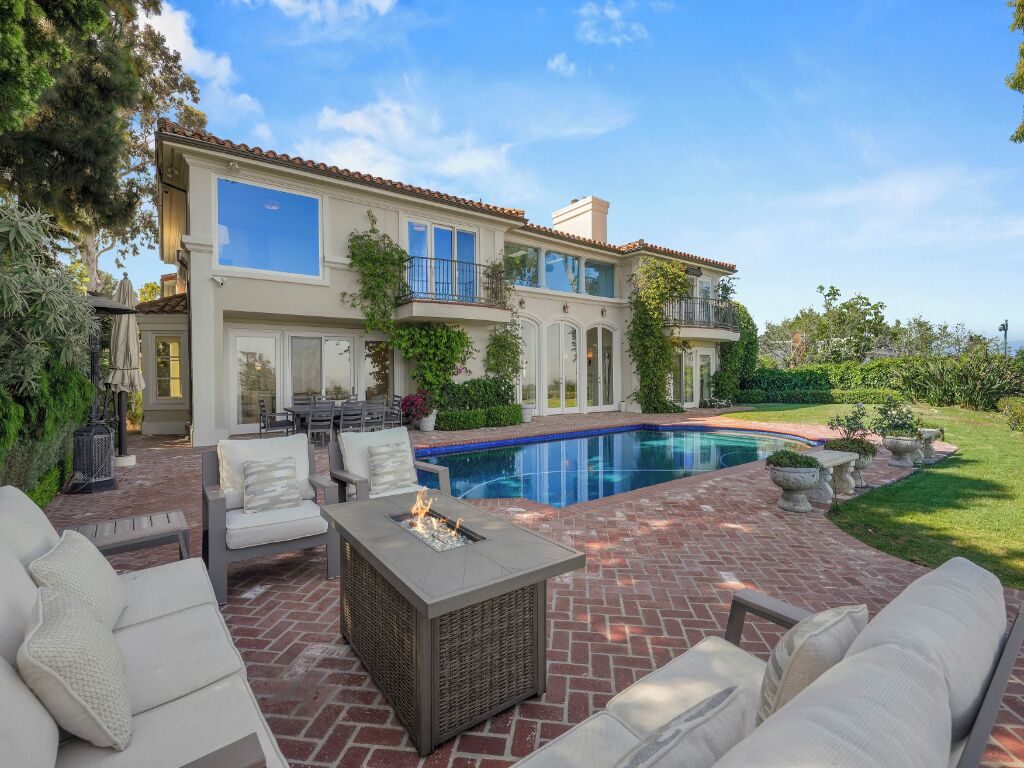 Savona Sanctuary Estate - Italian Villa Stunning Views of Bel Air