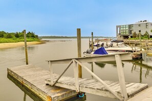 House (2 Bedrooms) | Interior - Bayfront East Quogue Retreat w/ Private Boat Dock (East Quogue)