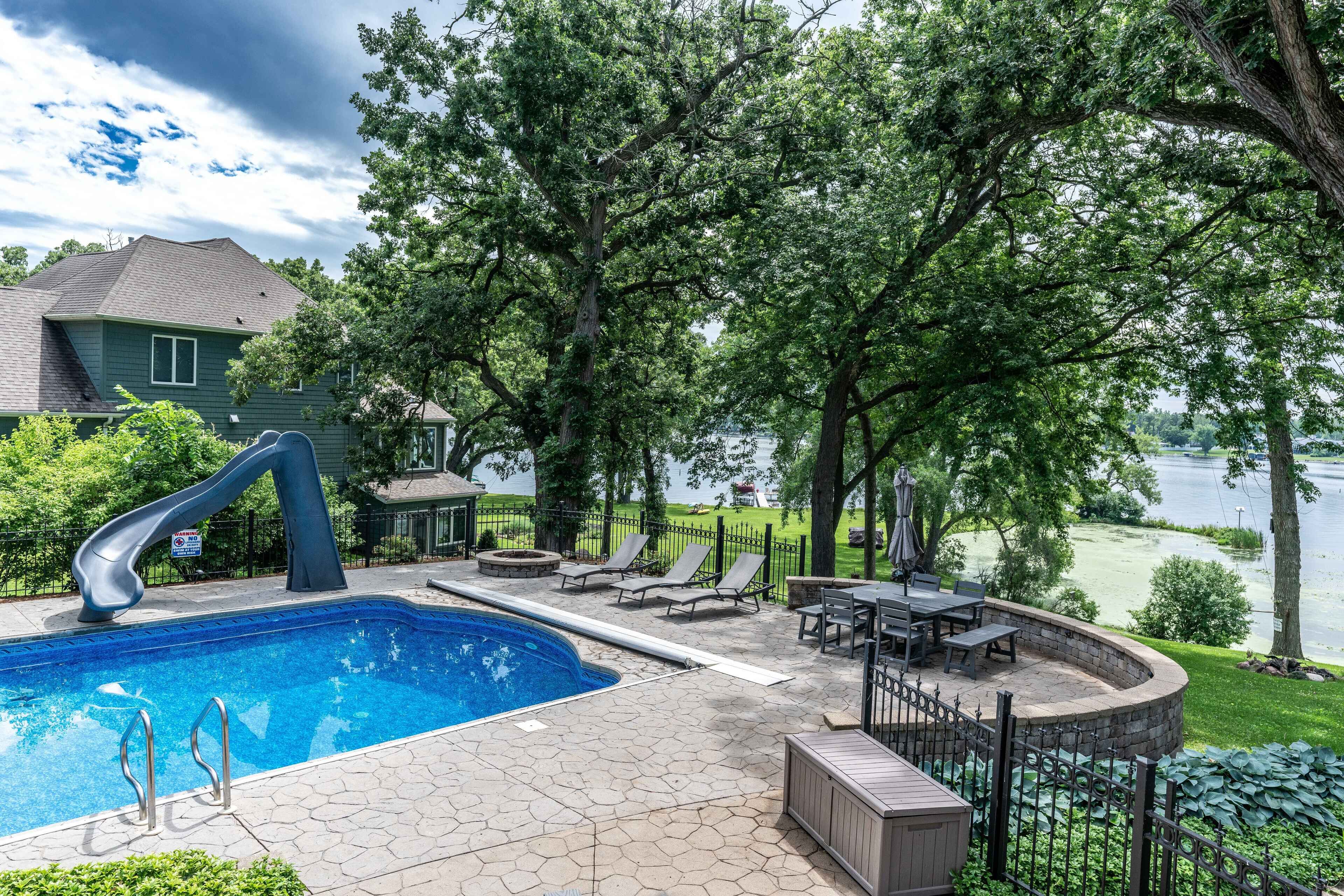 Island Getaway on Delavan Lake – Luxurious 8 BDR w/ Private Pool & Game Room!