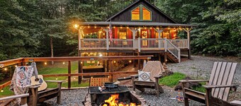 Secluded Cabin: Hot Tub & 10 Mi to Blue Ridge