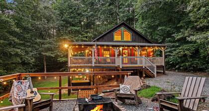 Secluded Cabin: Hot Tub & 10 Mi to Blue Ridge