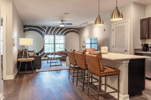 Artist's loft off Mass St.