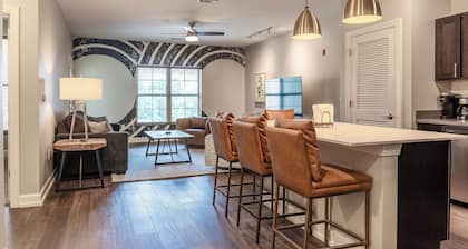 Artist's loft off Mass St.