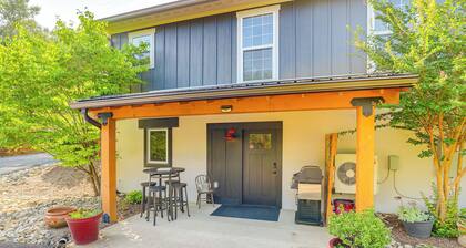 Modern Weaverville Apartment - Walk to Downtown!