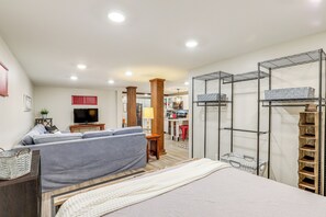 Apartment (1 Bedroom) | Interior