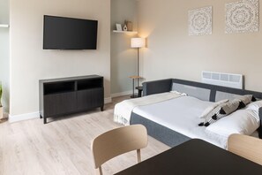 1 Schlafzimmer, Schreibtisch, Bügeleisen/Bügelbrett, WLAN