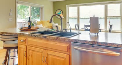 Lakeside Alexandria Retreat w/ Deck + Boat Dock!