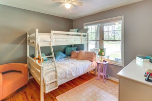 Interior - Lakeside Alexandria Retreat w/ Deck + Boat Dock! (Alexandria)