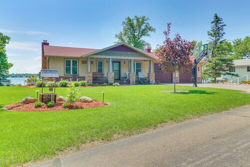 Lakeside Alexandria Retreat w/ Deck + Boat Dock!
