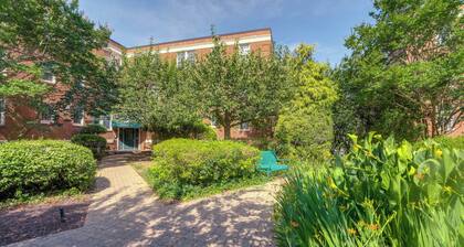Convenient Arlington Condo ~ 4 Mi to National Mall