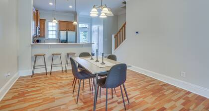 Greensboro Townhome w/ Fire Pit < 1 Mi to Downtown