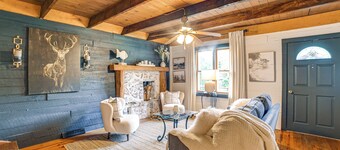 Lovely Gilbertsville Cabin w/ Patio, 4 Mi to Water