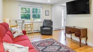 Interior - Kennebunk Getaway w/ Deck < 3 Mi to Beaches! (Kennebunk)