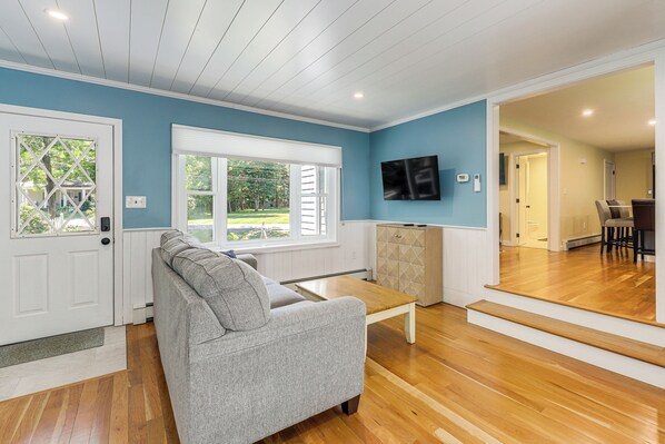 Interior - Kennebunk Getaway w/ Deck < 3 Mi to Beaches! (Kennebunk)